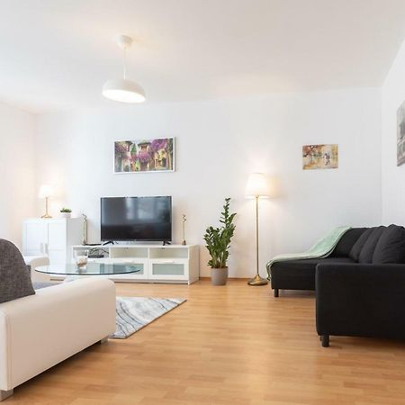 Spacious Apartment In The Old Town Of Bratislava Exteriér fotografie